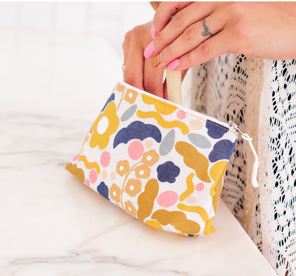 Cosmetic Bag Linen–Sm